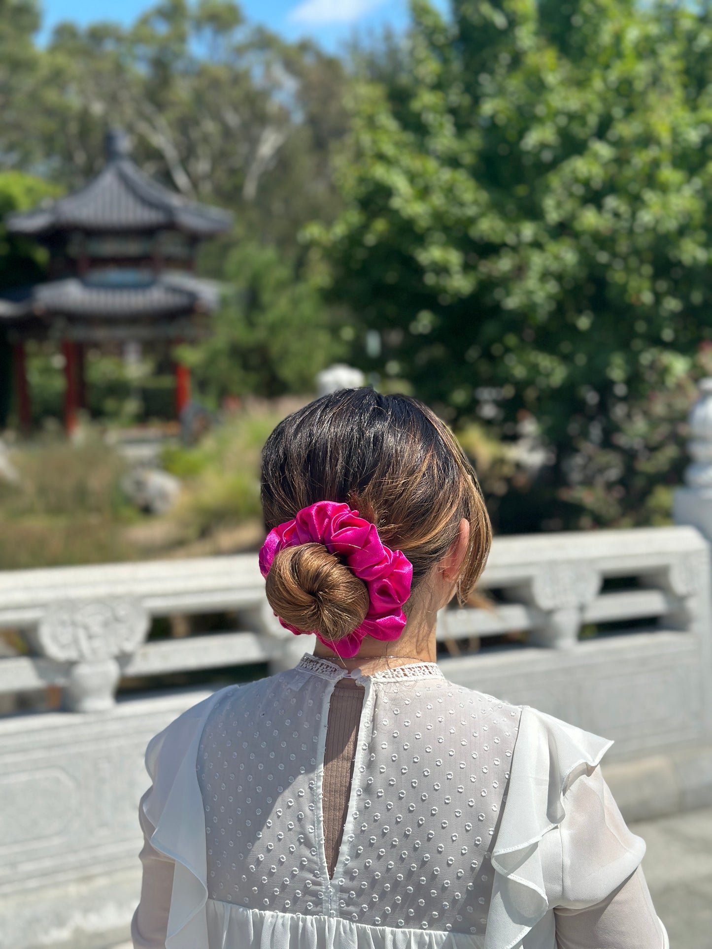 Silk Scrunchie in Pink